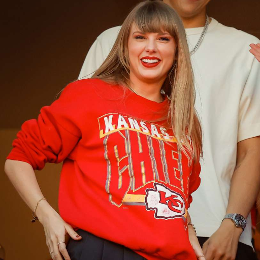Why did Taylor Swift visit Kansas City