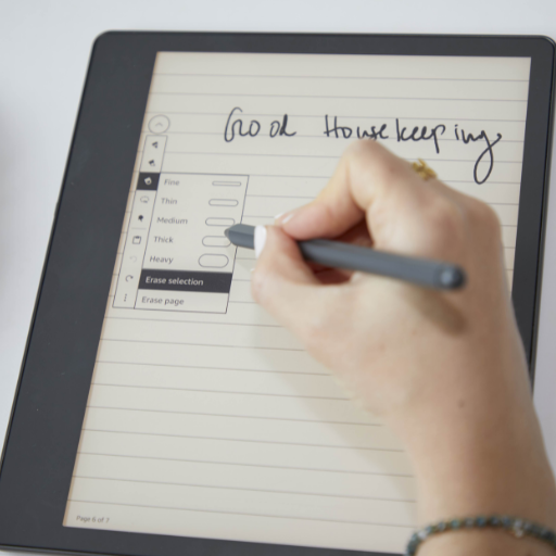 How do electronic notebooks improve productivity and organization