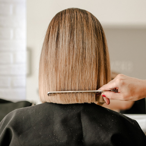 How to Maintain a Blunt Bob