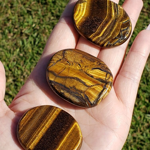 Uses of Tiger Eye in Healing and Meditation
